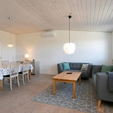 Iii Apartamento *